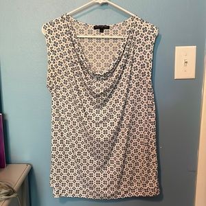 Banana Republic - sleeveless blouse - Size Medium